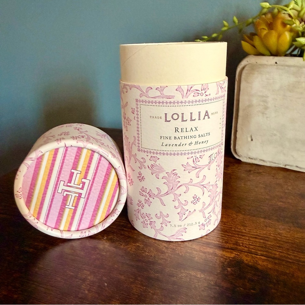 Margot Elena - Lollia Relax Lavender & Honey Bath Salts